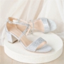 Kép 1/5 - INES, ezüstszínű glitter cipő