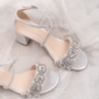 Kép 1/6 - MAEVE, fényes ezüstszínű szatén cipő